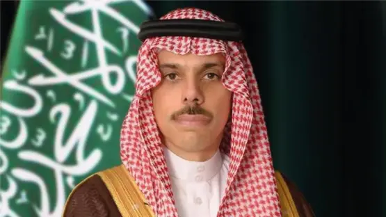 "المستجدات الإقليمية" محور نقاش وزير الخارجية السعودي ونظيريه الباكستاني والإيراني