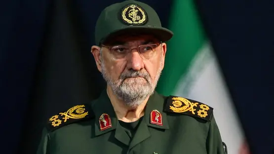 إيران تُصعد: منطقة بحرية "محظورة" خارج مضيق هرمز خلال أيام