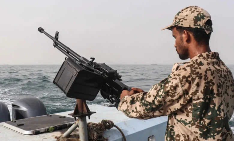 أكثر الممرات البحرية العالمية ازدحاماً... ماذا نعرف عن مضيق باب المندب؟