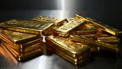 الذهب ينخفض مطلع الأسبوع... فكم بلغ سعر الأونصة؟