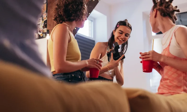 هوس GEN Z بالصحة واللّياقة: من ألواح البروتين إلى الموضة الرّقميّة