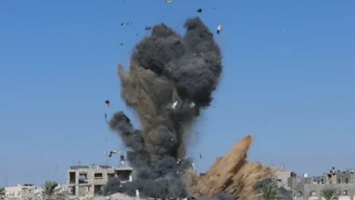 شهيدان وإصابات في غزة وإسرائيل تعلن اغتيال اثنين من قادة القسام