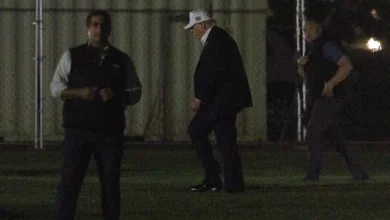 ترمب يقطع عطلته فجأة وواشنطن تحذر رعاياها في الشرق الأوسط