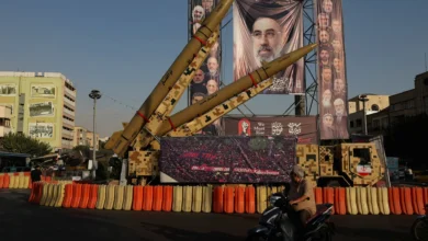 إيران تترقب الرد الأمريكي بشأن مضيق هرمز وتتأهب للتصعيد