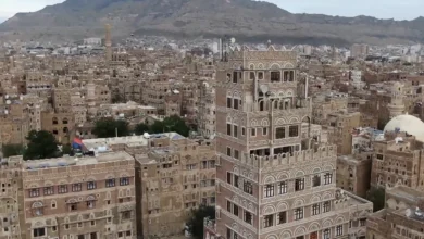 صور فضائية تكشف فتح أنفاق وبناء منشآت بموقع جبلي في صنعاء