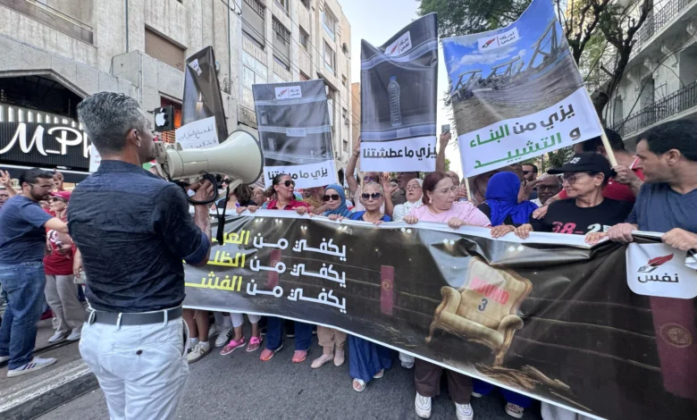 رضّع يتنفسون يدويا ومرضى في الظلام.. أزمة الكهرباء تضرب تونس