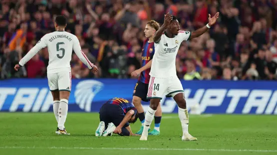 مصائب برشلونة تتوالى.. تشواميني يبعد إسبارت 7 أسابيع