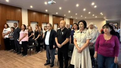 مغدوشة تضيء برج سيدة المنطرة بالزهري في "أكتوبر الوردي"