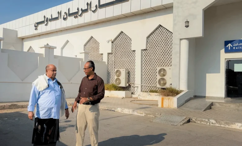 حرب المطارات.. لماذا يستهدف الحوثيون الشرايين الجوية في مناطق الحكومة؟