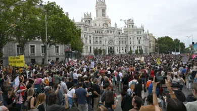 عشرات آلاف المتظاهرين في مدريد ومدن إسبانية أخرى على خلفية أزمة السكن