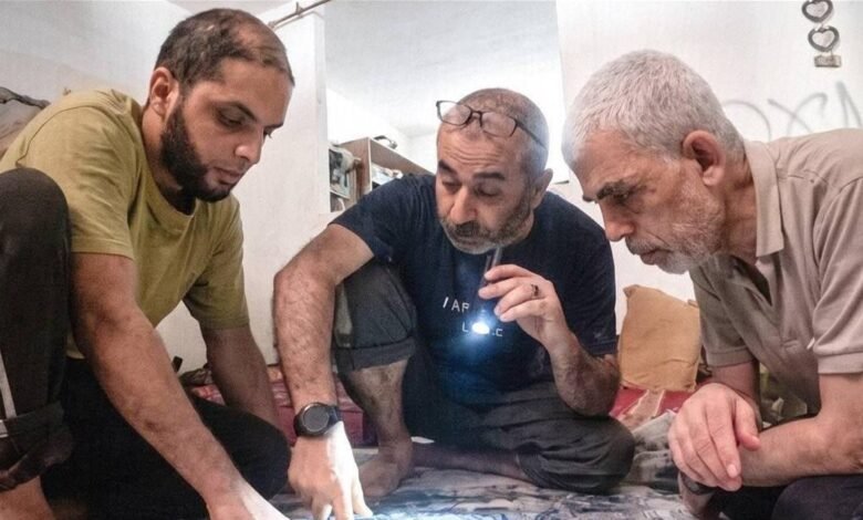 صور جديدة ليحيى السنوار قبل اغتياله في غزة.. شاهدوها