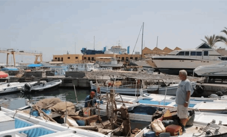 صيادو لبنان أمام أزمة مزدوجة.. ماذا حلّ بهم؟