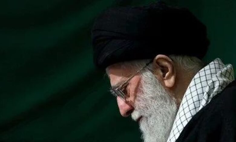 بعد الساعات الأولى من هجوم 7 تشرين الأوّل... ماذا دار بين خامنئي وقادته العسكريين؟