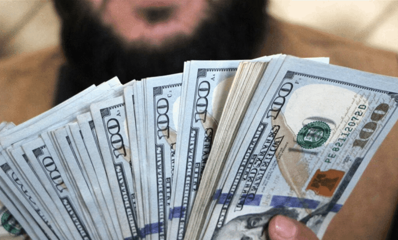 لمن يتلقى تحويلات بالدولار في لبنان.. معلومة جديدة
