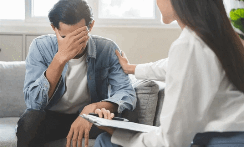 الأزمة المعيشية تدفع إلى حافة اليأس وأرقام الانتحار مقلقة