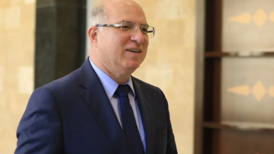 وزير العمل بحث مع نقابة أصحاب المطاعم وتجمّع العاملين في البلديات في أوضاع القطاع السياحي