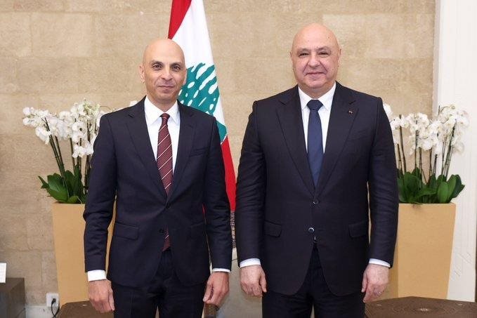 رئيس الجمهورية تسلم أوراق إعتماد ستة سفراء جدد لدى لبنان