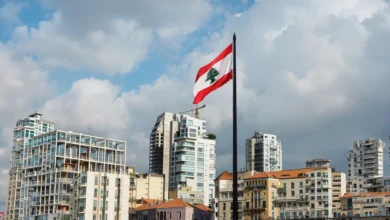 هل رُفع الغطاء السياسي؟