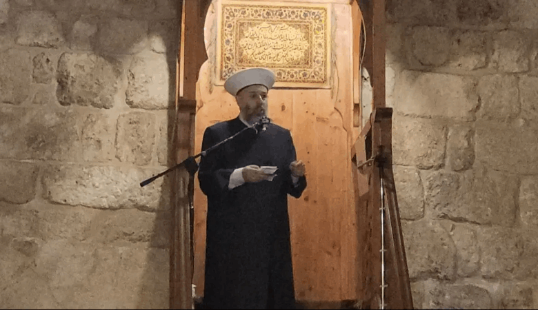 الرفاعي يدعو إلى ضبط أسعار المحروقات وإقرار عفو عام عادل