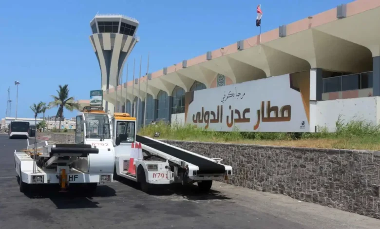 قصف حوثي جديد يستهدف مطار عدن ومحيطه بأربعة صواريخ باليستية
