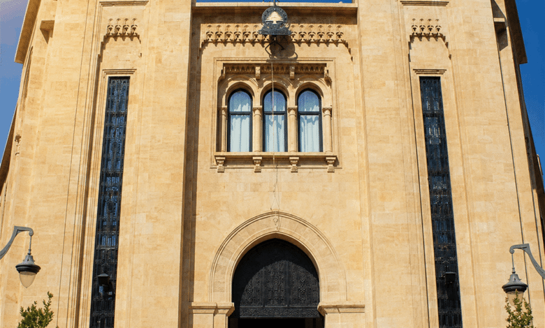 "الجمهورية القوية" نحو انتخابات نيابية مبكرة
