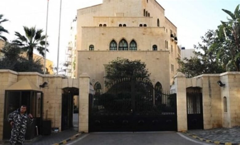 بري استقبل وزير خارجية فرنسا والوفد المرافق