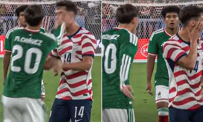 طرد لاعب المكسيك بعد صفعه نجم المنتخب الأميركي (فيديو)