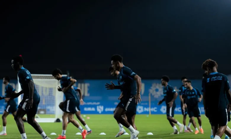 دوري روشن يعود بقمة الهلال والاتحاد... برنامج المرحلة الثامنة