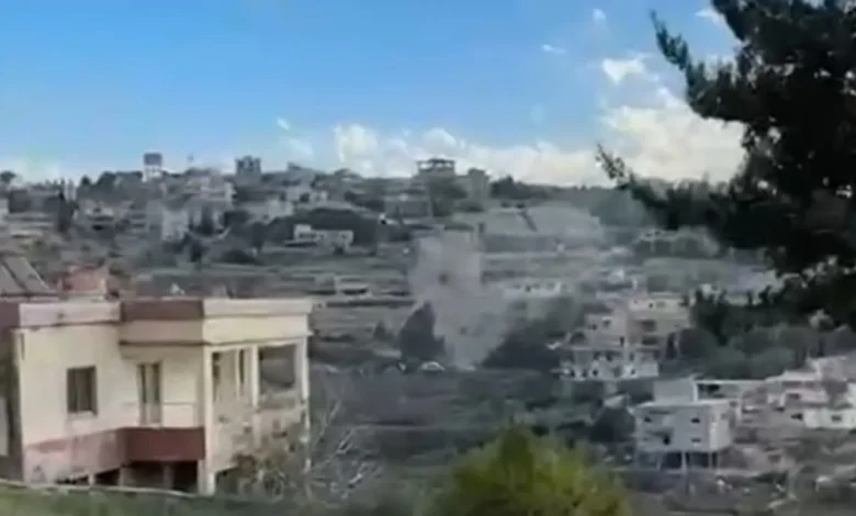بلدية في جنوب لبنان تحذّر الأهالي: تجنّبوا أطراف البلدة ولا تتجاوزوا الساتر