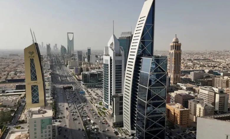 الاقتصاد السعودي يستعد لانتعاش كبير في 2027 بعد عام استثنائي من تراجع النشاط النفطي
