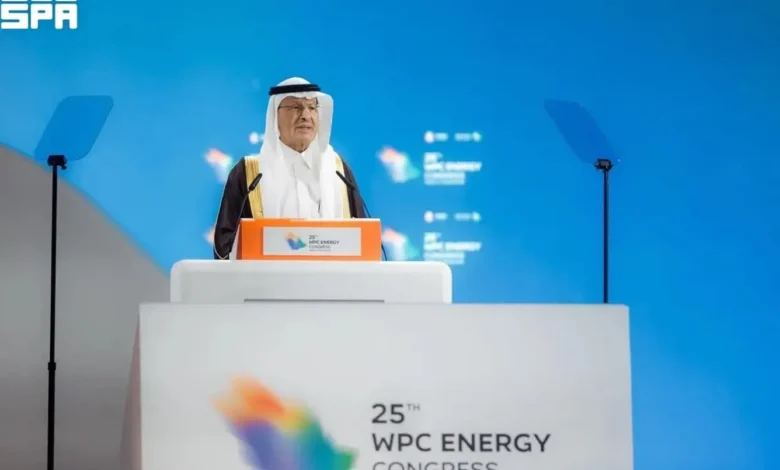 السعودية تؤكد في افتتاح مؤتمر البترول العالمي التزامها بالاستثمار في الطاقة المتجددة والتقليدية