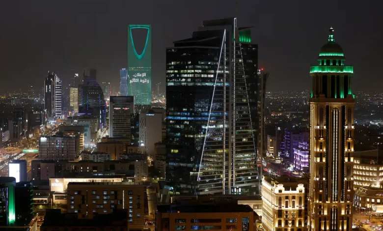 الإنتاج الصناعي السعودي يتراجع 23.5% في أغسطس بضغط من الأنشطة النفطية