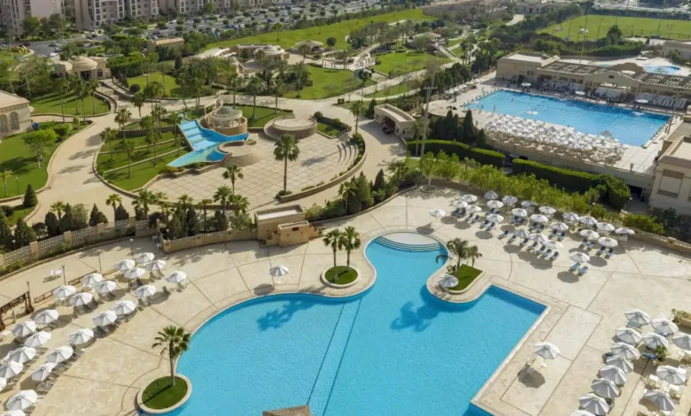 "طلعت مصطفى" تتعهد للرئيس المصري بوحدات سكنية ميسّرة بعد اتفاق على مشروعات تتجاوز 200 مليار دولار