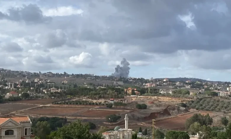 غارات على جنوب لبنان... وتوغّل آليات إسرائيلية في كفرشوبا قُبيل قطاف الزيتون