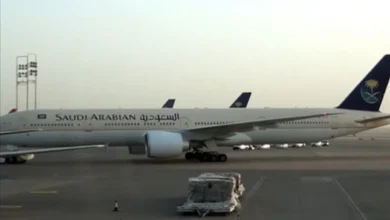 مقتل 3 سعوديين جراء هجومين استهدفا مطار الملك خالد بالرياض