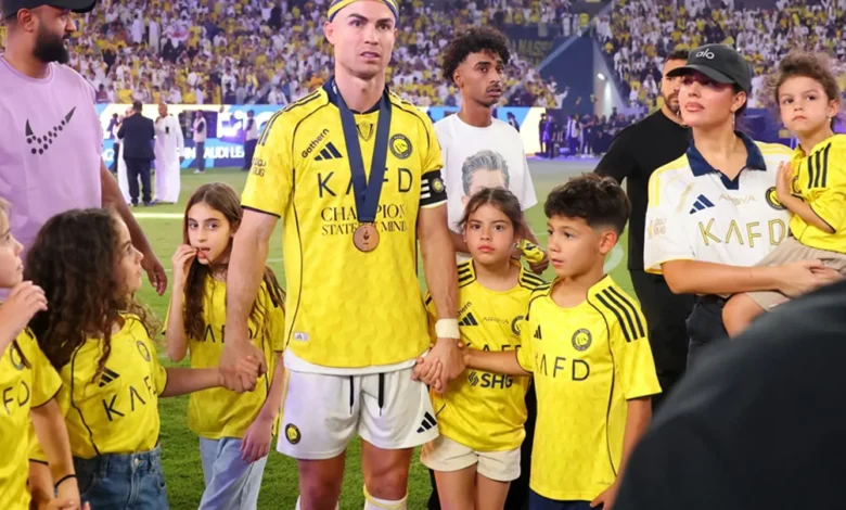 موهبة جديدة في عائلة رونالدو... ماتيو يقلّد والده بهدف رائع (فيديو)
