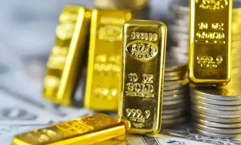 الذهب يلمع بفضل تراجع الدولار لكنه يتجه لخسارة أسبوعية