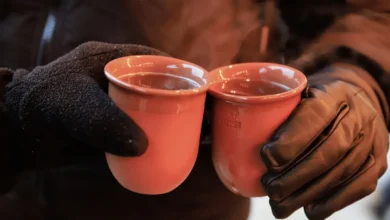 المشروبات شديدة السخونة ترتبط بسرطان المريء