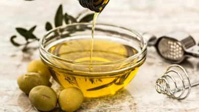 معركة الشرايين والجزيئات: لماذا تُعتبر الدهون غير المشبّعة خطّ الدفاع الأوّل؟