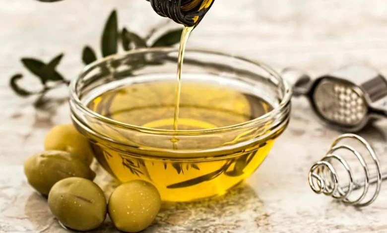 معركة الشرايين والجزيئات: لماذا تُعتبر الدهون غير المشبّعة خطّ الدفاع الأوّل؟