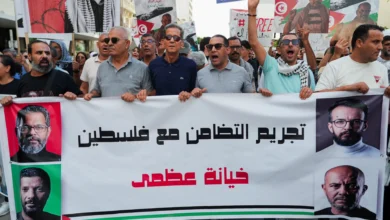 محكمة تونسية ترفض الإفراج عن 3 من موقوفي مسيرة أسطول الصمود
